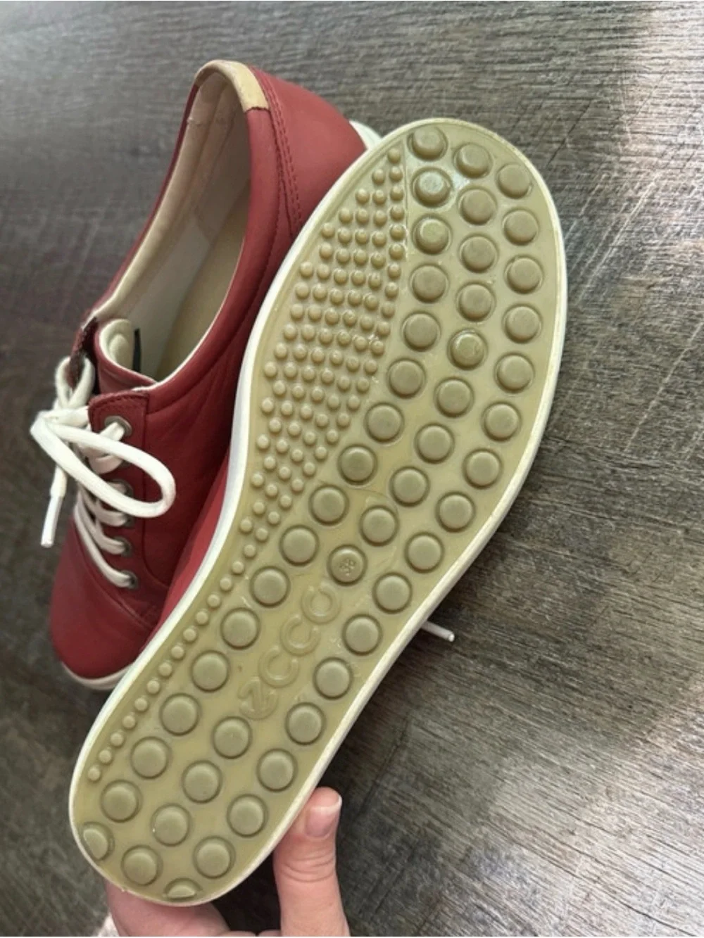 Ecco Women's Red Leather Lace-Up Sneakers